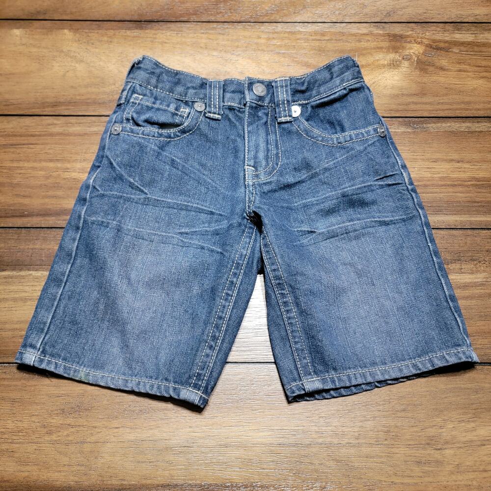 Hollywood Kids Denim Shorts w/ Decorative Back Pockets - Size 5